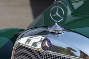 Image 31/38 de Mercedes-Benz 220 Cabriolet A (1955)