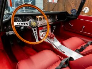 Image 15/36 of Jaguar E-Type 3.8 (1963)