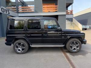Image 7/24 of Mercedes-Benz G 500 (LWB) (2016)