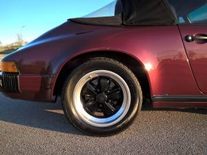 Bild 17/26 von Porsche 911 Carrera 3.2 (1984)