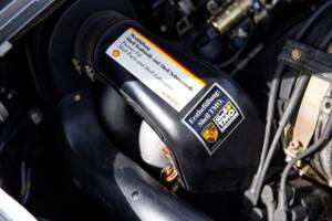 Image 85/132 of Porsche 911 Speedster 3.2 (1989)