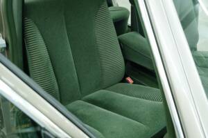 Bild 30/50 von Mercedes-Benz 300 SEL (1986)