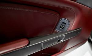 Image 38/50 de Aston Martin V8 Vantage (2006)