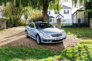 Image 18/45 of Mercedes-Benz SL 55 AMG (2004)