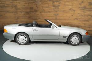 Image 16/19 de Mercedes-Benz 300 SL (1990)