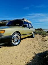 Image 6/50 of Saab 900 (1992)