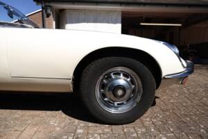 Image 37/50 de Jaguar Type E V12 (1972)