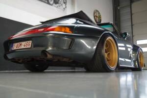 Image 35/50 of Porsche 911 Carrera RWB (1995)