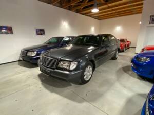 Image 12/49 of Mercedes-Benz S 500 L (1996)