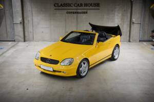 Image 19/100 de Mercedes-Benz SLK 230 Kompressor (1999)