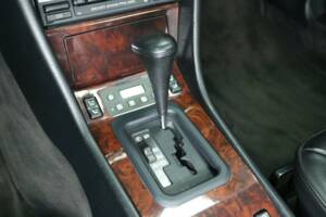 Bild 20/50 von Mercedes-Benz 300 CE-24 3.4 AMG (1993)