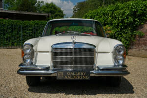 Image 34/50 of Mercedes-Benz 280 SE 3,5 (1970)