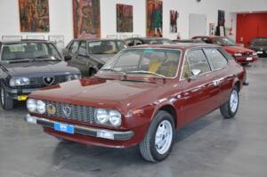 Image 4/37 of Lancia Beta HPE 1600 (1975)