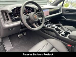 Imagen 7/32 de Porsche Cayenne Turbo E-Hybrid (2025)
