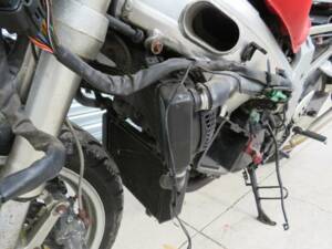 Bild 15/32 von Suzuki TL 1000R (1999)
