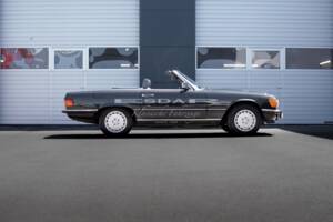 Image 27/29 of Mercedes-Benz 560 SL (1987)