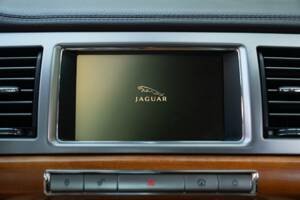 Immagine 34/50 di Jaguar XF 3.0 D-S (2008)