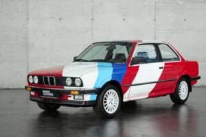 Bild 2/50 von BMW 325i (1986)