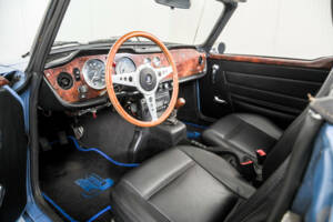 Immagine 11/50 di Triumph TR 6 (1973)