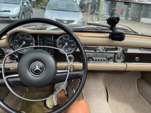 Bild 11/12 von Mercedes-Benz 280 SL (1968)