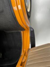 Image 25/32 of Volkswagen T2b Westfalia (1972)