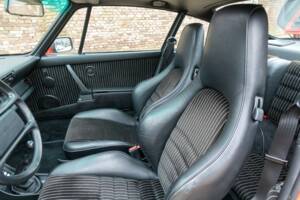 Bild 36/50 von Porsche 911 Carrera 3.2 (1988)