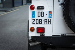 Immagine 17/97 di Land Rover Defender 90 (1995)