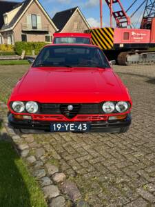 Bild 4/19 von Alfa Romeo Alfetta GTV 2000 (1977)
