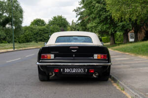 Afbeelding 8/32 van Aston Martin V8 Vantage Volante (1988)