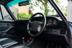 Image 52/60 of Porsche 911 Targa (1996)