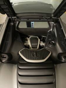 Bild 8/14 von McLaren MP4-12C (2011)