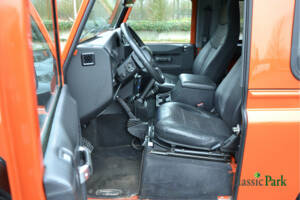 Bild 10/50 von Land Rover Defender 90 Autobiography (2015)
