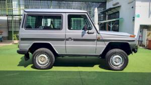 Imagen 11/56 de Mercedes-Benz 200 GE (kurz) (1990)