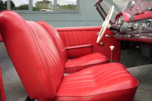 Image 21/50 de Mercedes-Benz 190 SL (1961)