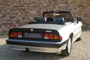 Immagine 46/50 di Alfa Romeo 2.0 Spider QV (1987)