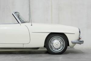 Afbeelding 12/35 van Mercedes-Benz 190 SL (1959)
