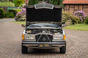 Bild 7/83 von Mercedes-Benz 300 D Turbodiesel (1983)