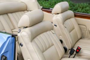 Image 4/50 of Rolls-Royce Corniche I (1977)