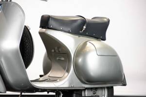 Bild 39/50 von Piaggio Vespa 150 GS (1958)