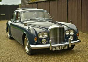 Afbeelding 3/50 van Bentley S 3 Continental Flying Spur (1963)