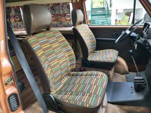Image 19/46 of Volkswagen T3 Westfalia 1.6 (1981)