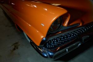 Image 11/34 of Lincoln Premiere Hardtop Coupé (1956)
