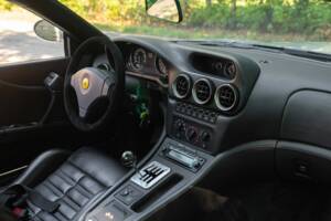Image 29/50 of Ferrari 550 Maranello (2000)