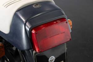 Image 49/50 de Suzuki GSX 750S Katana (1982)