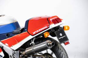 Immagine 15/48 di Honda VFR 750R RC 30 (1988)