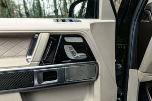 Immagine 9/26 di Mercedes-Benz G 63 AMG (LWB) (2019)
