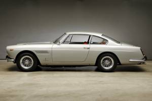 Image 6/28 of Ferrari 250 GT&#x2F;E (1961)