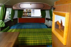 Bild 27/38 von Volkswagen T2b Camper (1974)