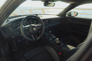 Bild 8/12 von Porsche 911 GT3 Touring (2023)