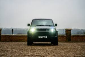 Image 37/50 de Land Rover Defender 110 V8 &quot;Bond Edition&quot; (2021)